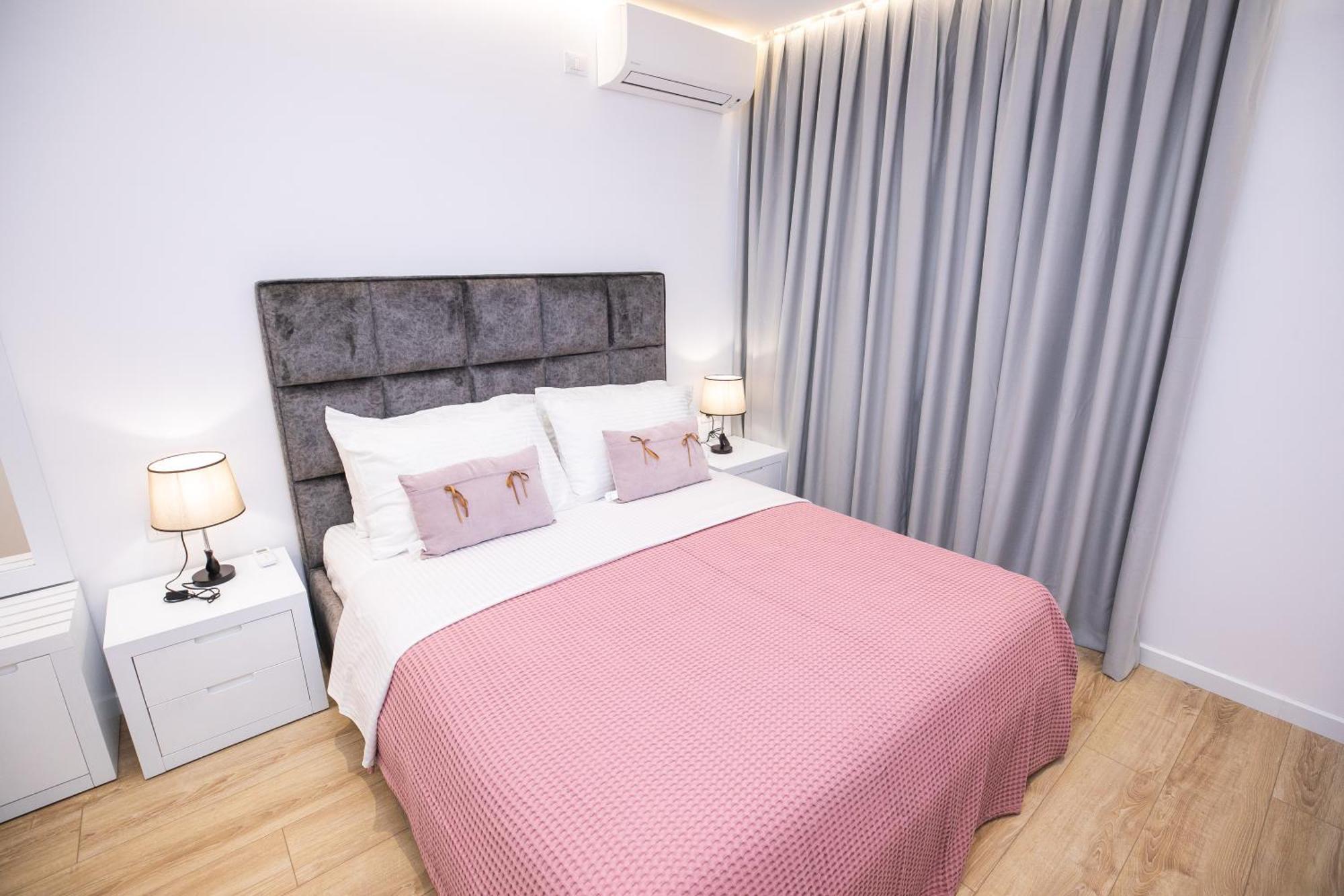Hotel Elior Tirana Esterno foto