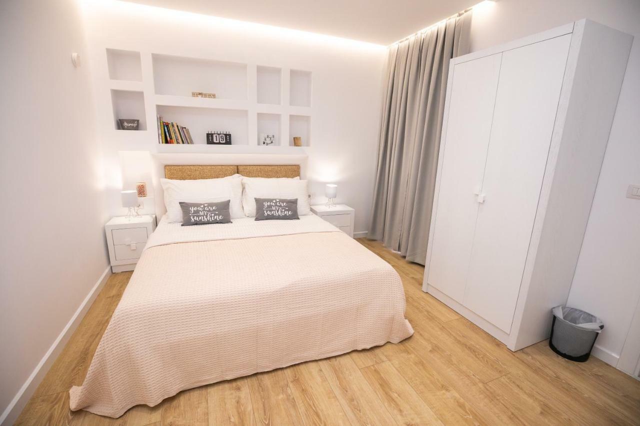Hotel Elior Tirana Esterno foto